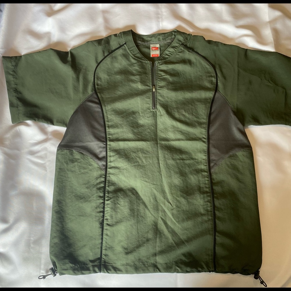 Nike Men’s Light Jacket-Size Medium